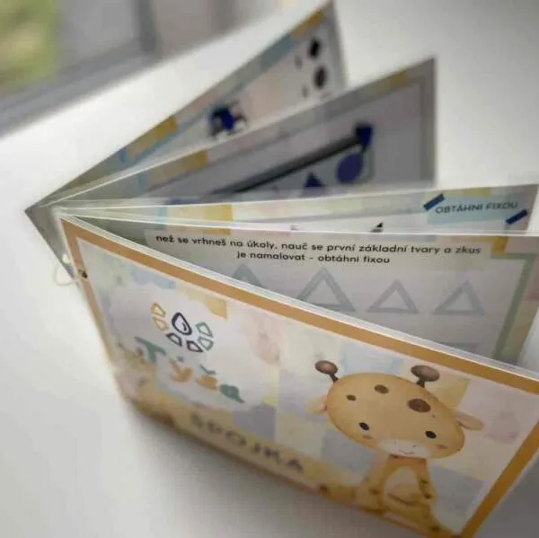 Produkt SPOJKA - Mazací sešit. Barvy a tvary s fixou. (2-6 let) Obrázek